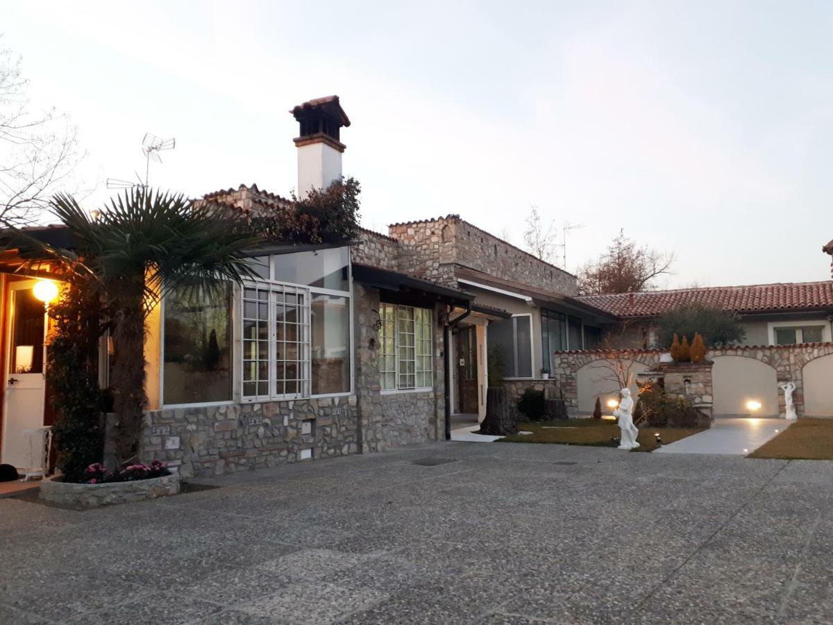 Perla Bed & Breakfast Gussago Bagian luar foto